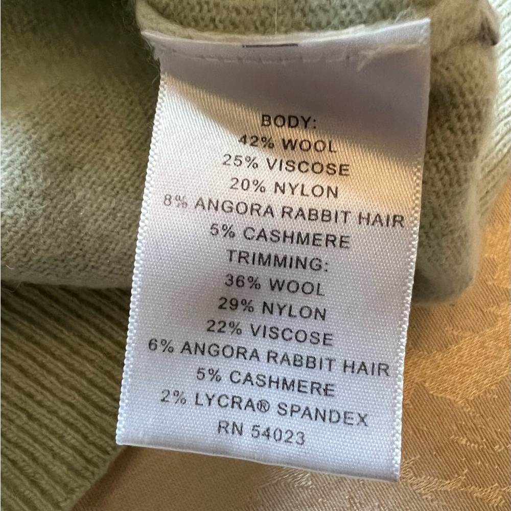 Women’s Banana Republic Short sleeve Light Teal color - Picture 4 of 4